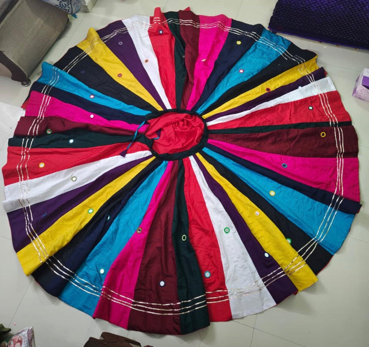 40kali mirror work Gotapati 13-15mtr Only skirt