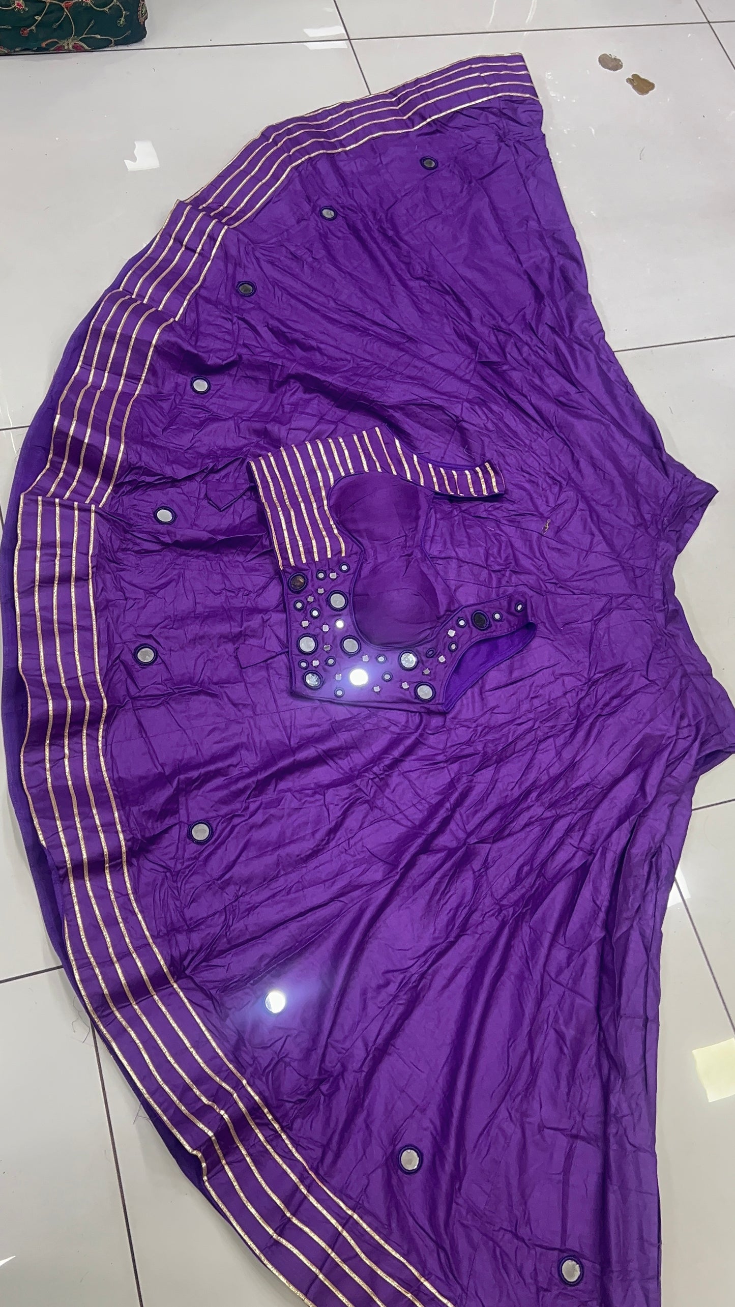 8Mtr Flair Heavy Mirror Designer Blouse And 20Kali Lehnga Set