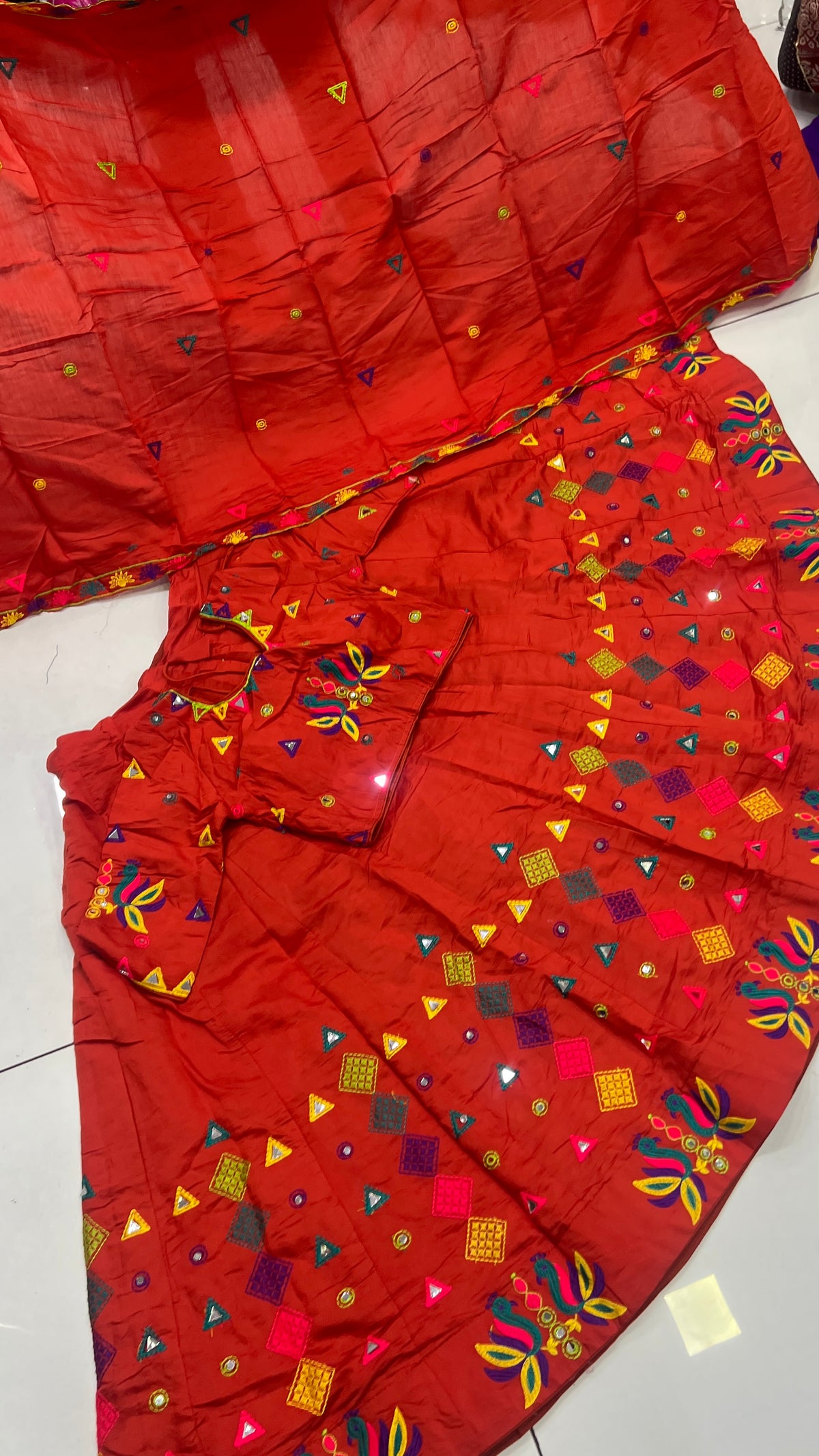 few pc left Heavy Mirror+Thread Work Figure Design Lehnga Set