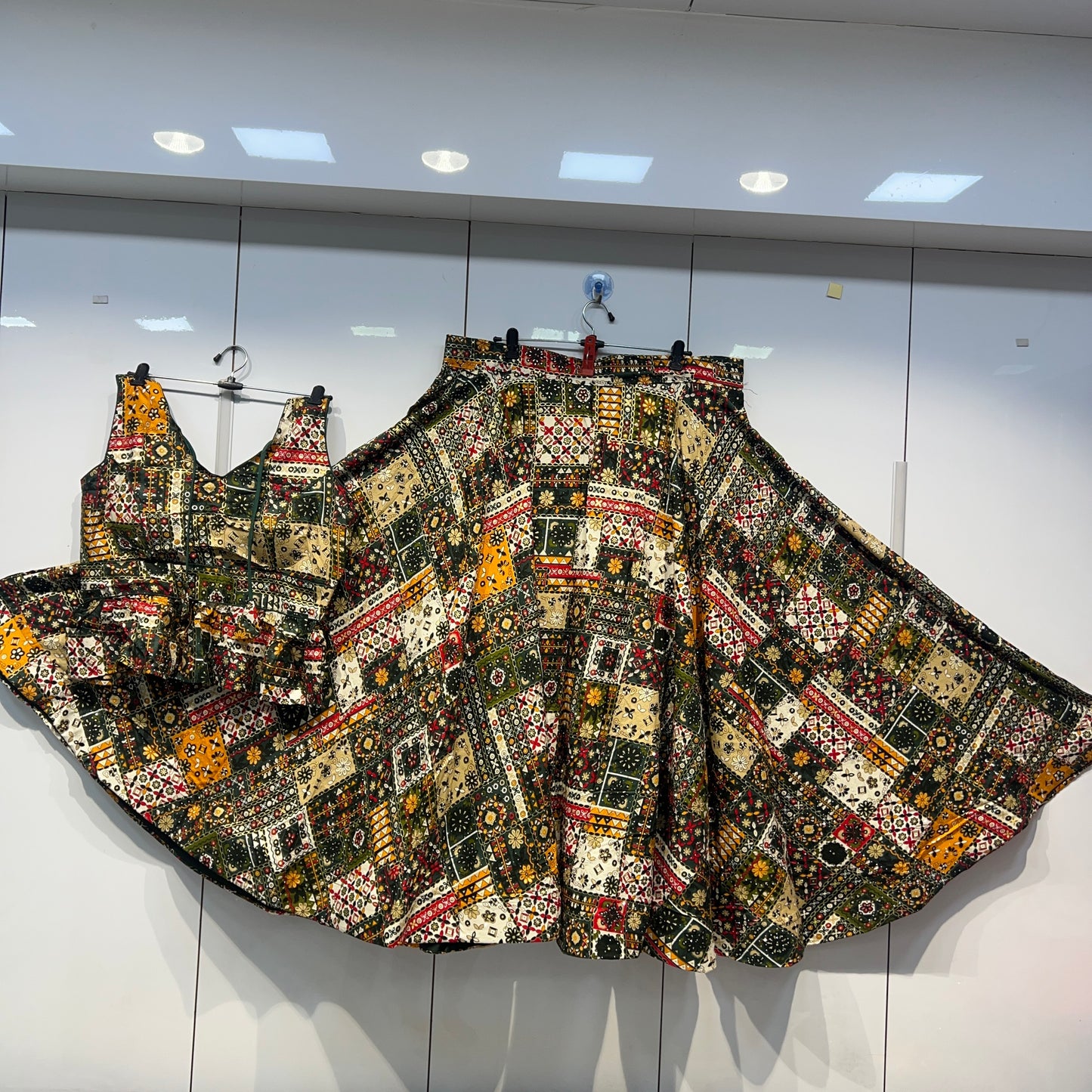 8mtr flair Rayon silk Lehnga Blouse Set