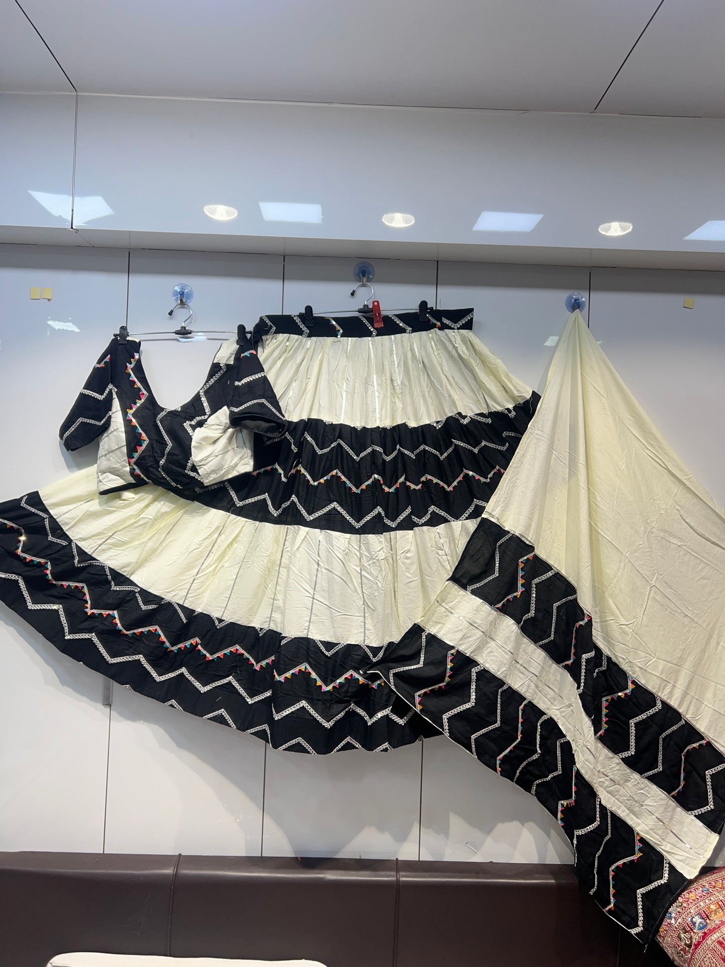 6 MTR flair heavy Thread work Cutting pasting Chaniya choli Duppata set