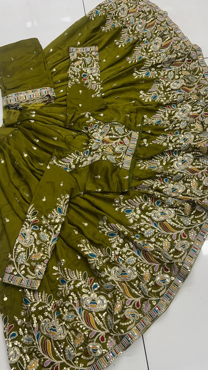 Special Offer 6 Mtr Gher Heavy embroidery design lehenga